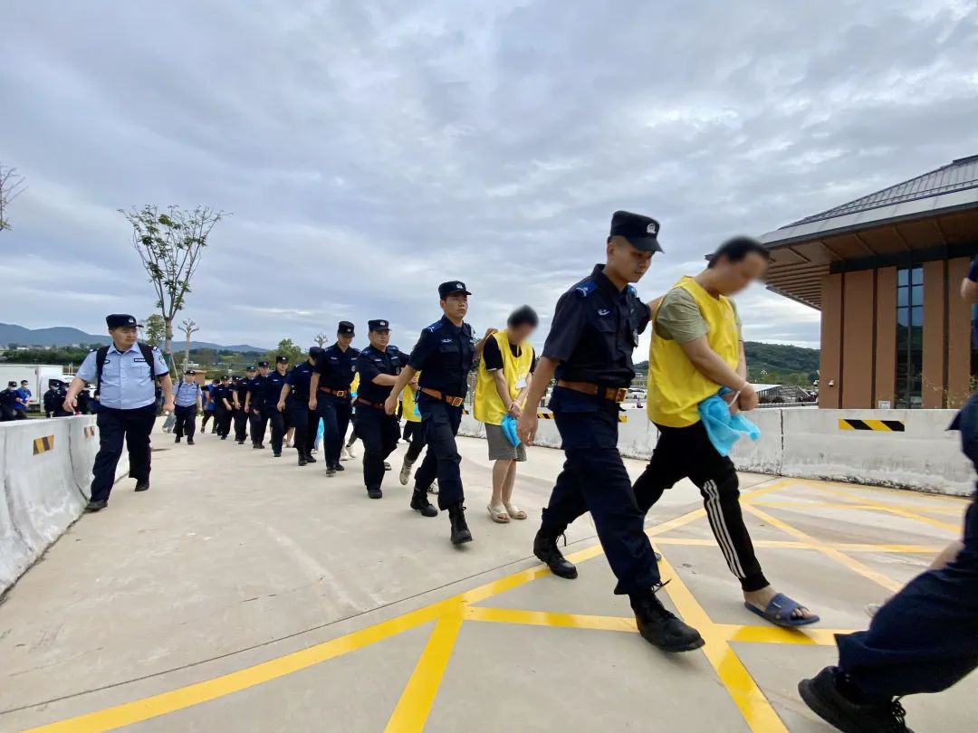 三降两升！江苏治理电信网络诈骗犯罪“百泛亚电竞官方日行动”成效显著(图2)